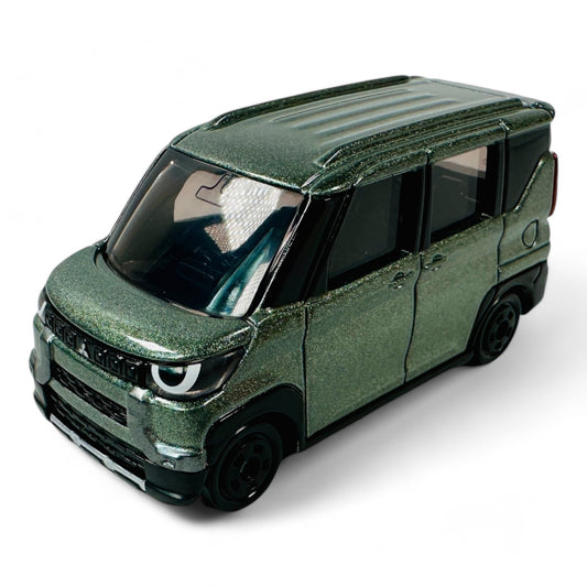 Takara Tomy Tomica 1/57 Mitsubishi Delica Mini No.24